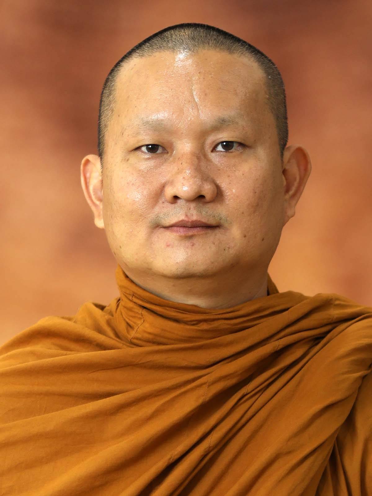 Bhikkhu Dhammiko Mahāthera - Sangha Theravada Indonesia