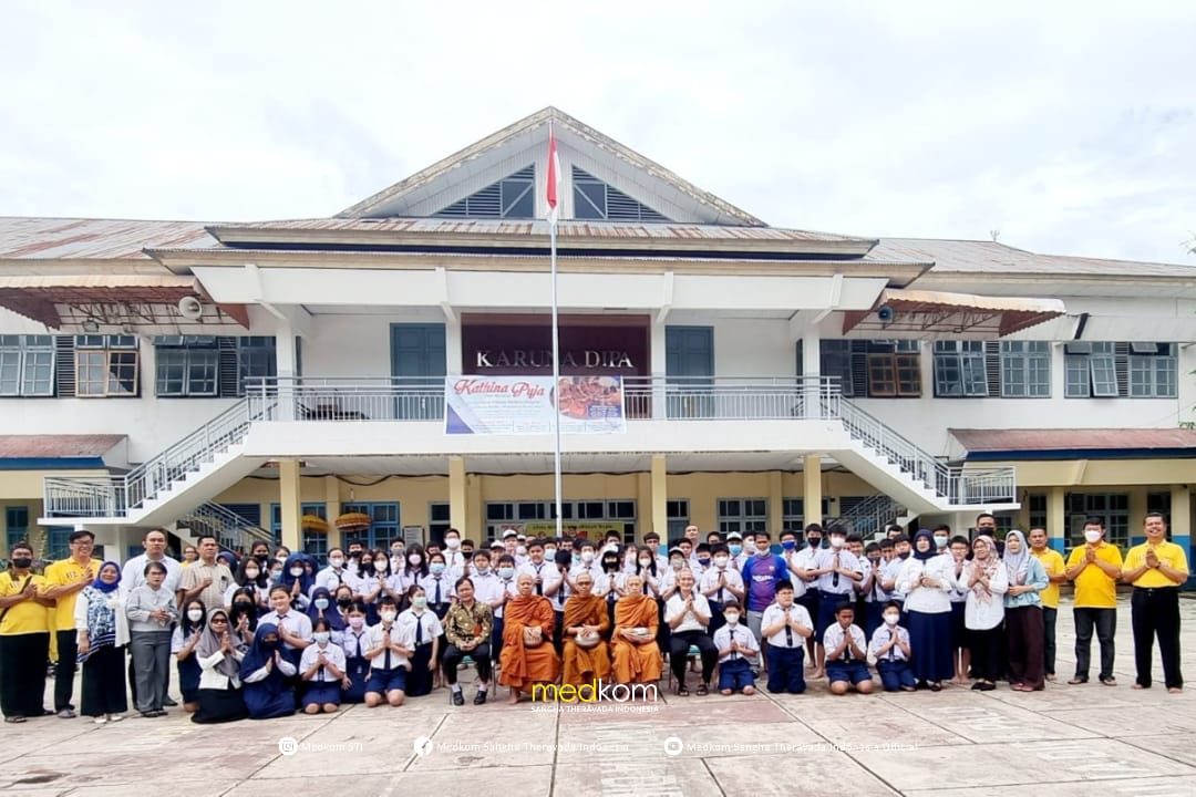 Pi??ap?ta Sekolah Karuna Dipa, Palu, Sulawesi Tengah &ndash; Sangha Theravada  Indonesia
